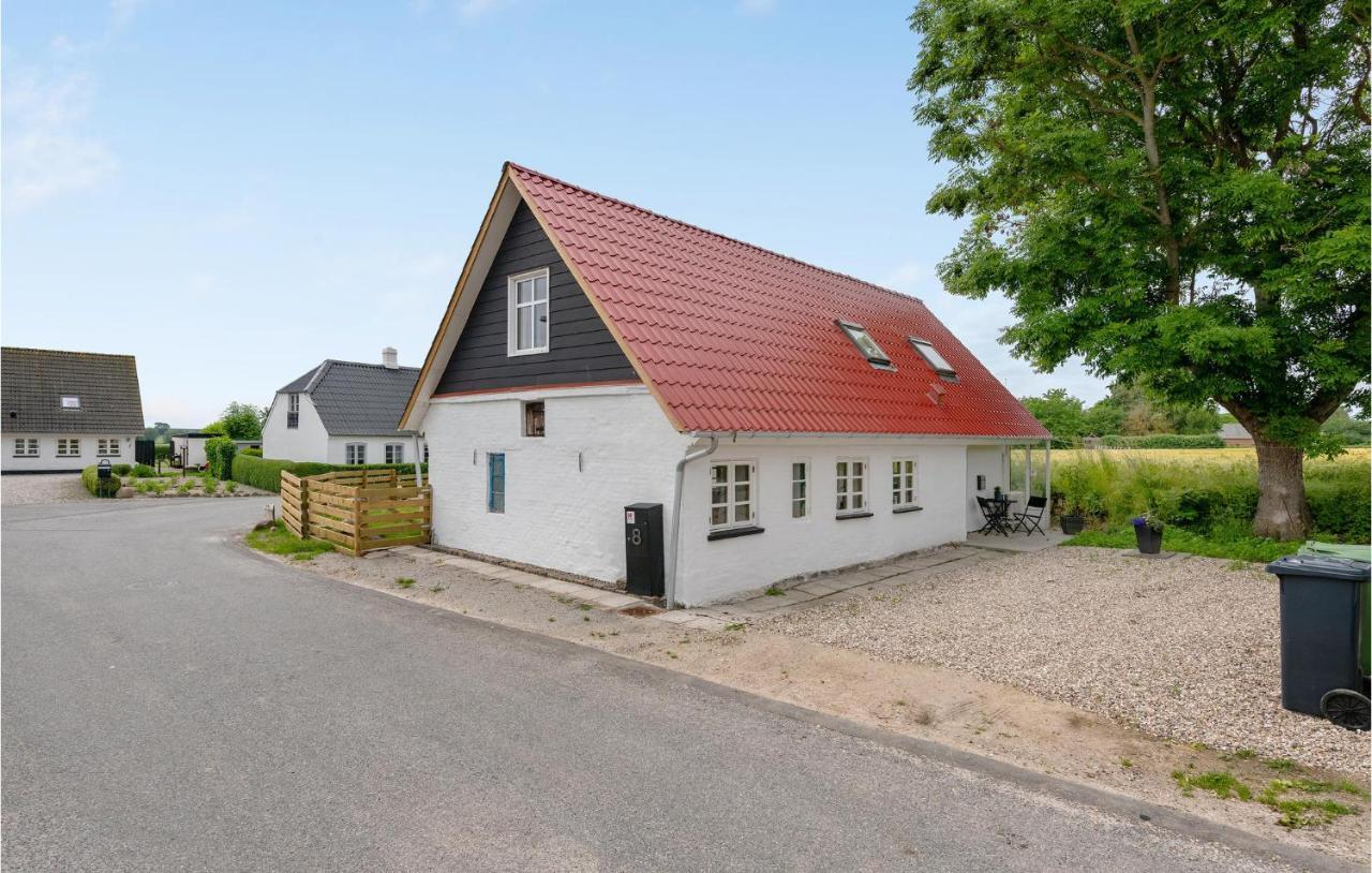 Nice Home In Aeroskobing With Kitchen Exterior foto